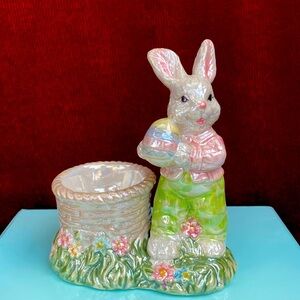 Enesco Bunny Rabbit Statue